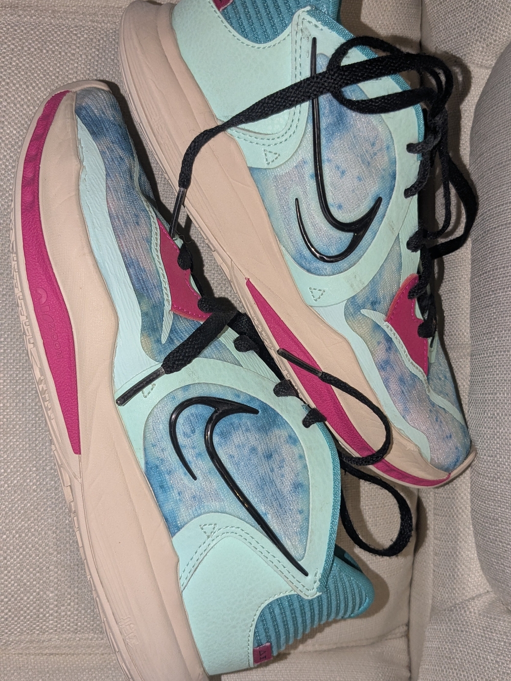 Nike Kyrie Low 5 'Community' Tie-dye Aqua And Pink Shoes